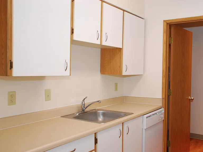 Forest Green Apartments — Photo 12