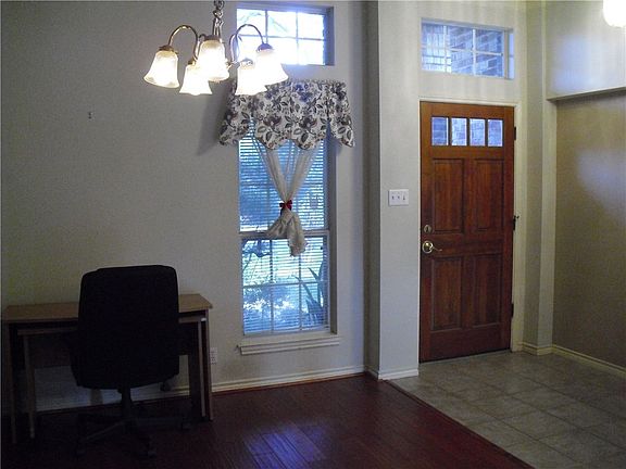 3rd image of 10704 Beckwood Dr