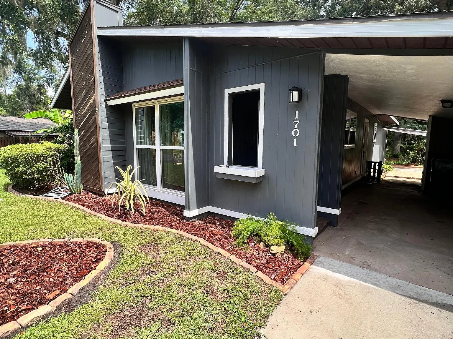 2 bed, 1132 sqft, $1,700 — Photo 3
