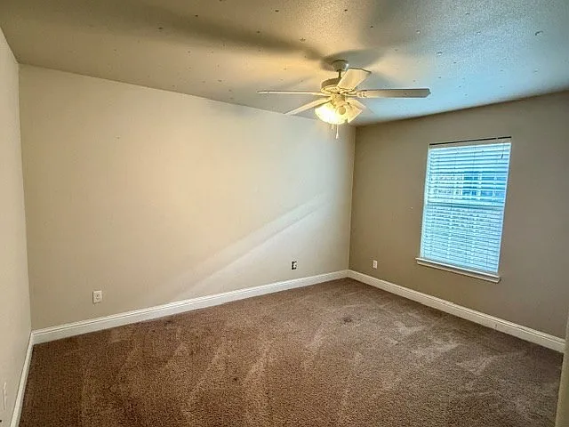 625 Memorial Ct — Photo 11