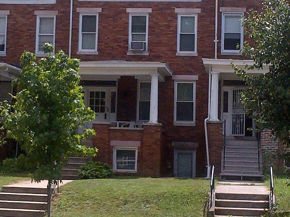 rowhouse front