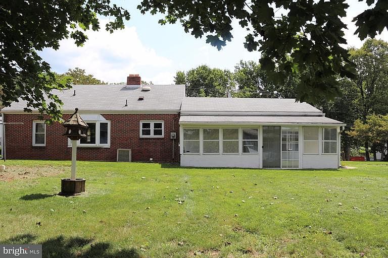 1st image of 323 Antietam Dr
