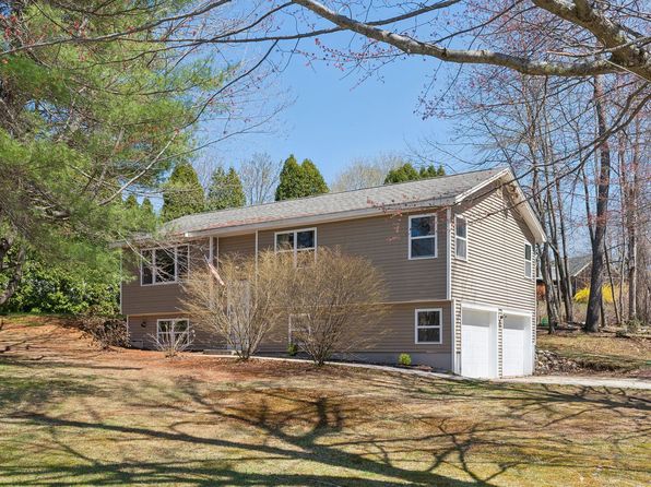 2 Bellflower Drive, Auburn, ME 04210