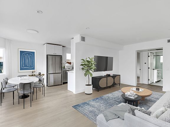 2nd image of 5606 Lexington Ave APT 2