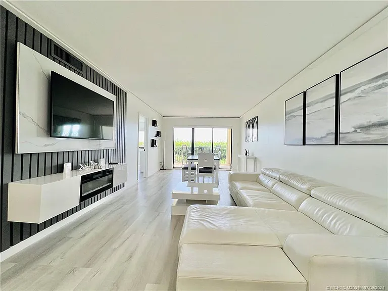 10044 S Ocean Dr #205 — Photo 15