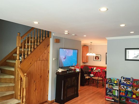 5th image of 10 Bunnell Ct #A