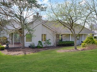 1823 Golf Ridge Dr, Bloomfield Hills, MI 48302