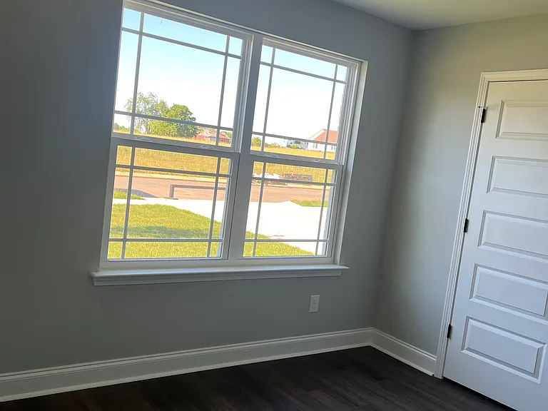 2114 Melanie Dr — Photo 19