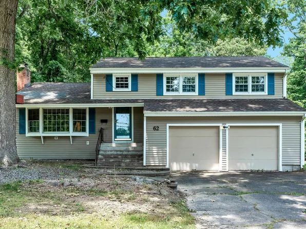 62 Robin Road, Windsor, CT 06095