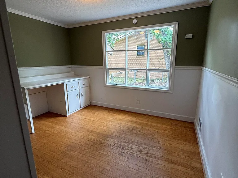 9414 Puritan Rd — Photo 17