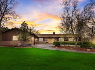 21224 N Quentin Rd, Kildeer, IL 60047