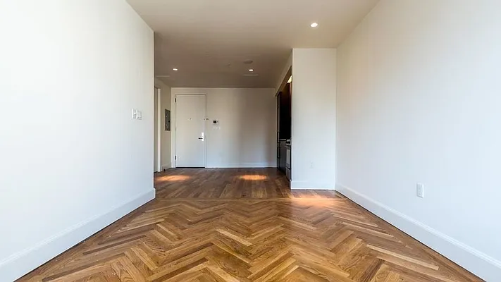 Rented by Nooklyn NYC LLC | media 62