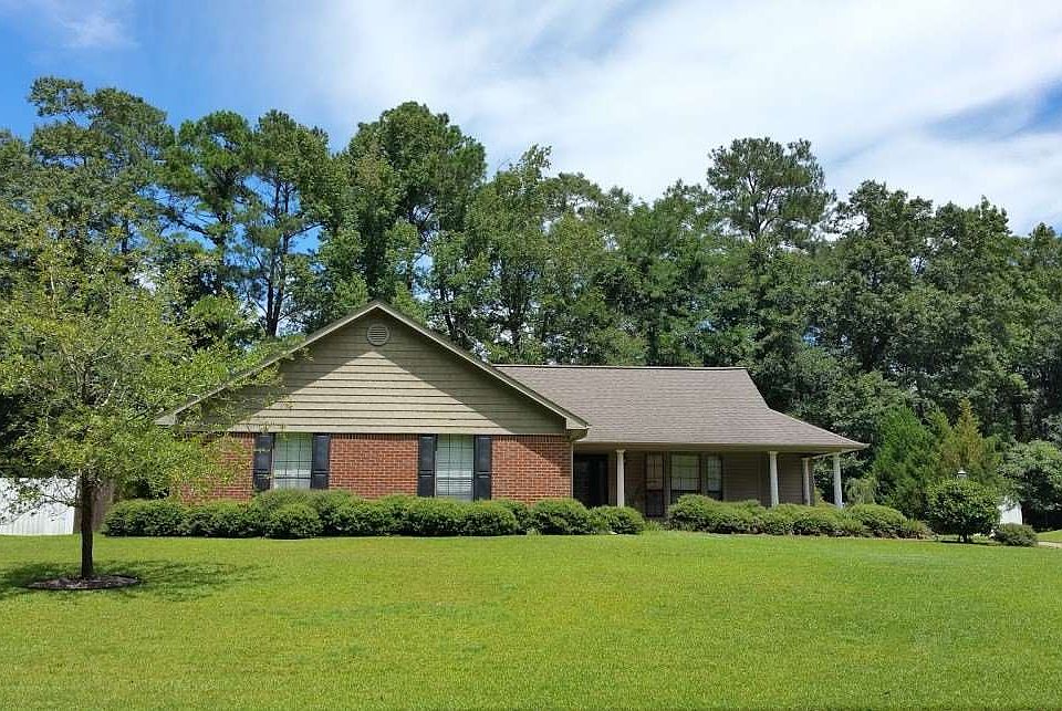 1st image of 453 Shadow Woods Ln