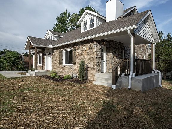 3rd image of 2904 Highland Dr