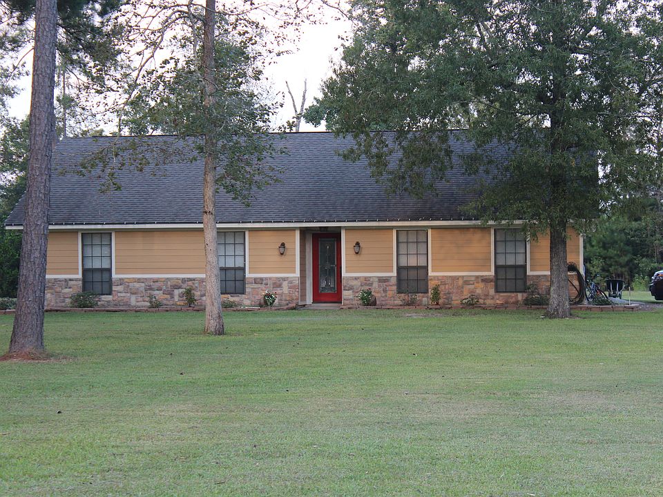 1st image of 5882 Woodridge Dr