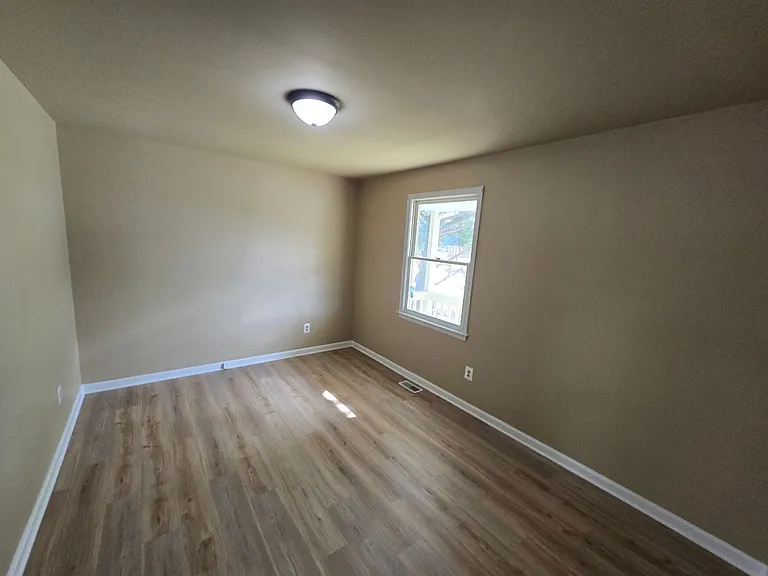 500 Floral Ave — Photo 13