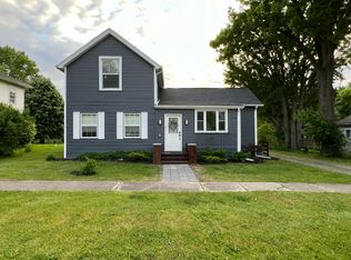 108 N Grant St, Galien, MI 49113