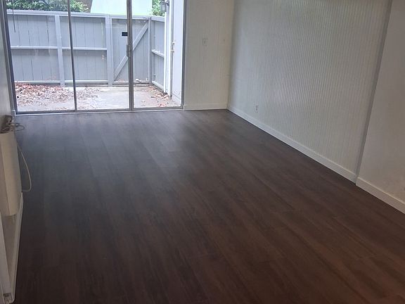 5th image of 900 Southampton Rd APT 120
