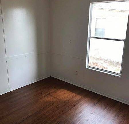 3rd image of 1503 Hinton St Lot 2