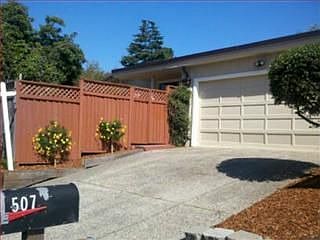 2nd image of 507 Clubhouse Dr