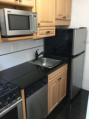 Rented by Punia & Marx Inc. | media 12