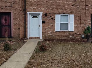 6981 E Tanners Creek Dr, Norfolk, VA 23513