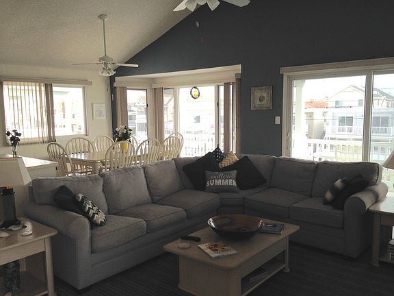 5th image of 4644-46 West Ave #4646