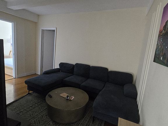 4th image of 455 W 34th St #9BC
