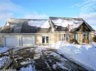 27 Dow Rd, Gorham, ME 04038