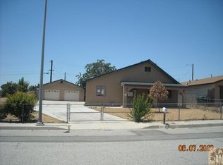 1163 N Cherry St, Banning, CA 92220
