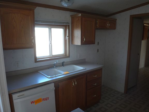 4th image of 211 Flint Dr