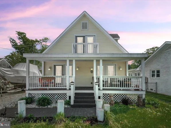 720 Bancroft Ave, Colonial Beach, VA 22443