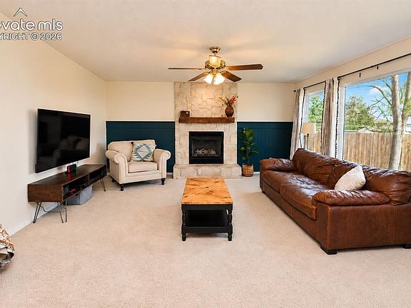 2nd image of 4690 Malcom Ct