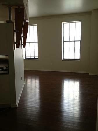 1st image of 915 Penn Ave APT 310