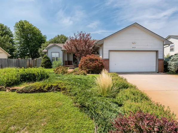 645 E 3rd St, Valley Center, KS 67147