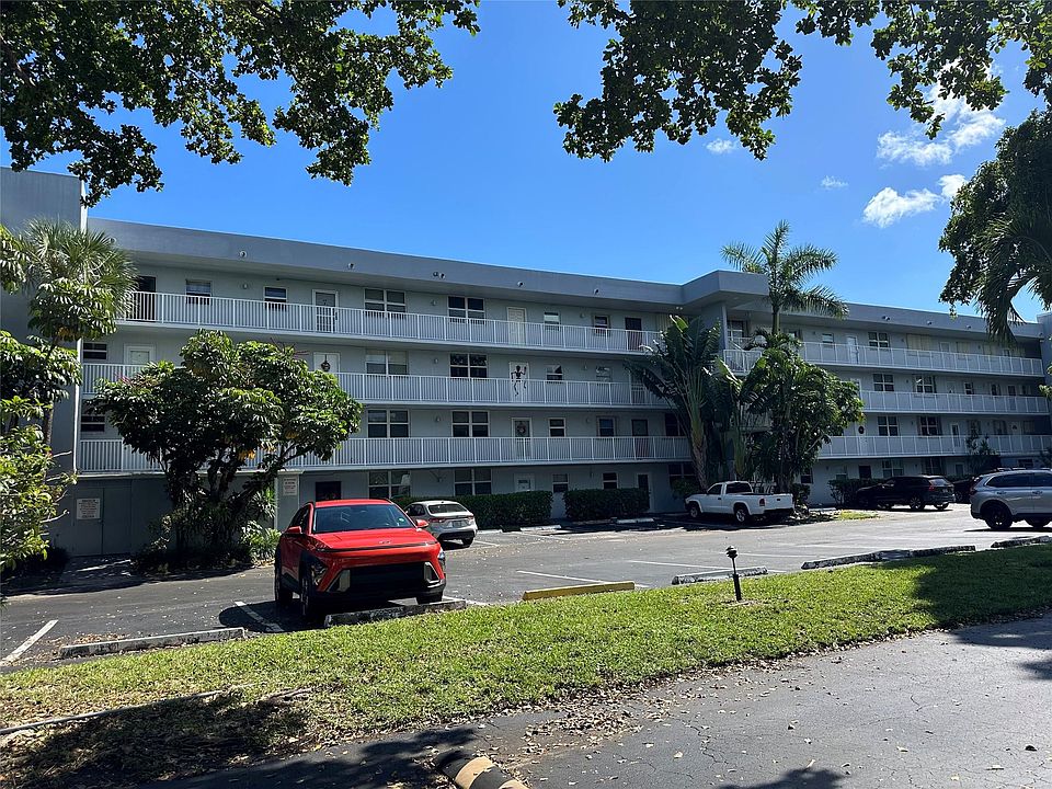 1st image of 106 Royal Park Drive #2c