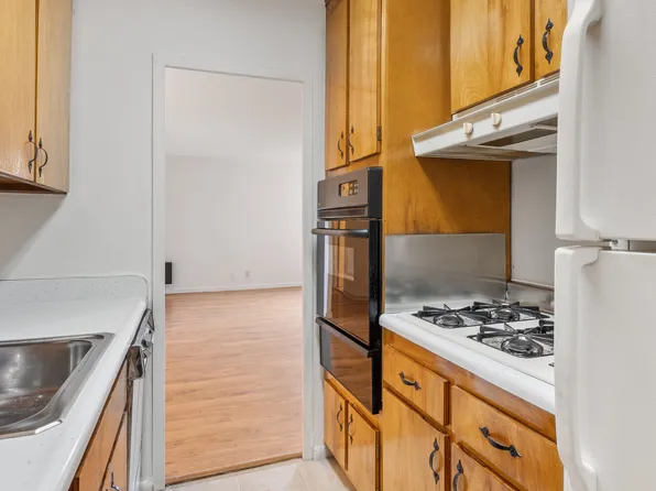 39-65 52nd Street image 7 of 13