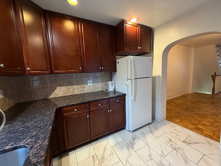 835 Wilder St — Photo 20