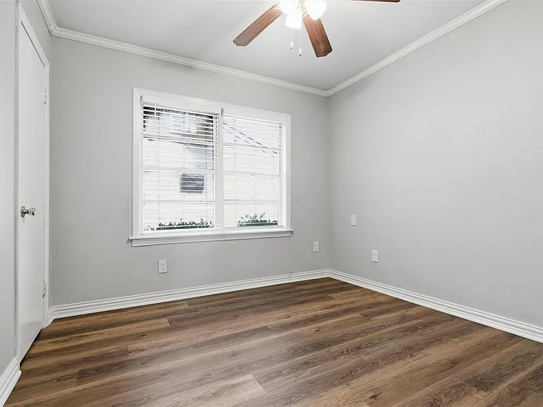 3615 Alberta St — Photo 12