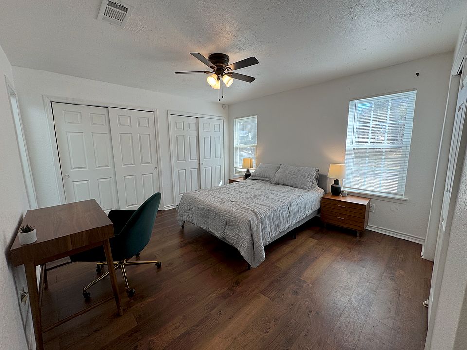 1st image of 421 Pecan Creek Dr