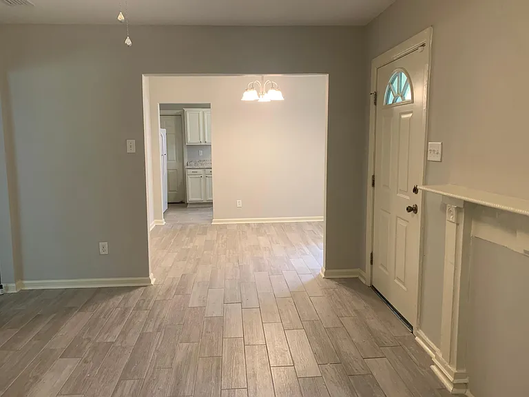 165 Dunn Ave — Photo 8