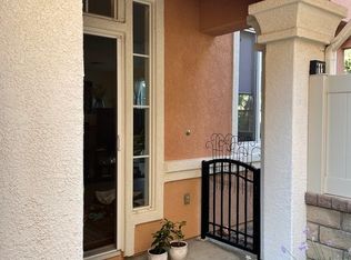 28064 Dickason Dr #113, Valencia, CA 91354