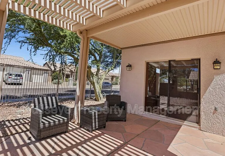 15893 W Arrowhead Dr — Photo 23