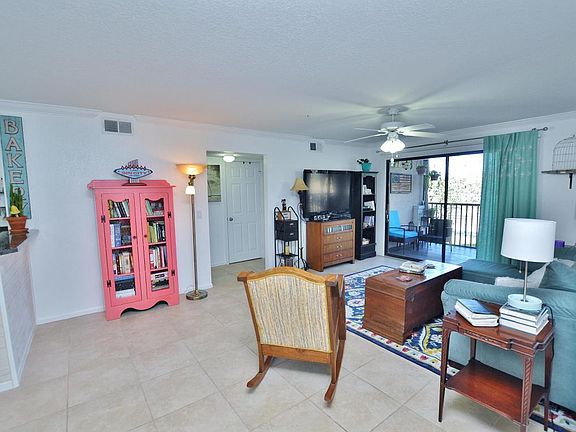 5th image of 700 Boardwalk Dr APT 724