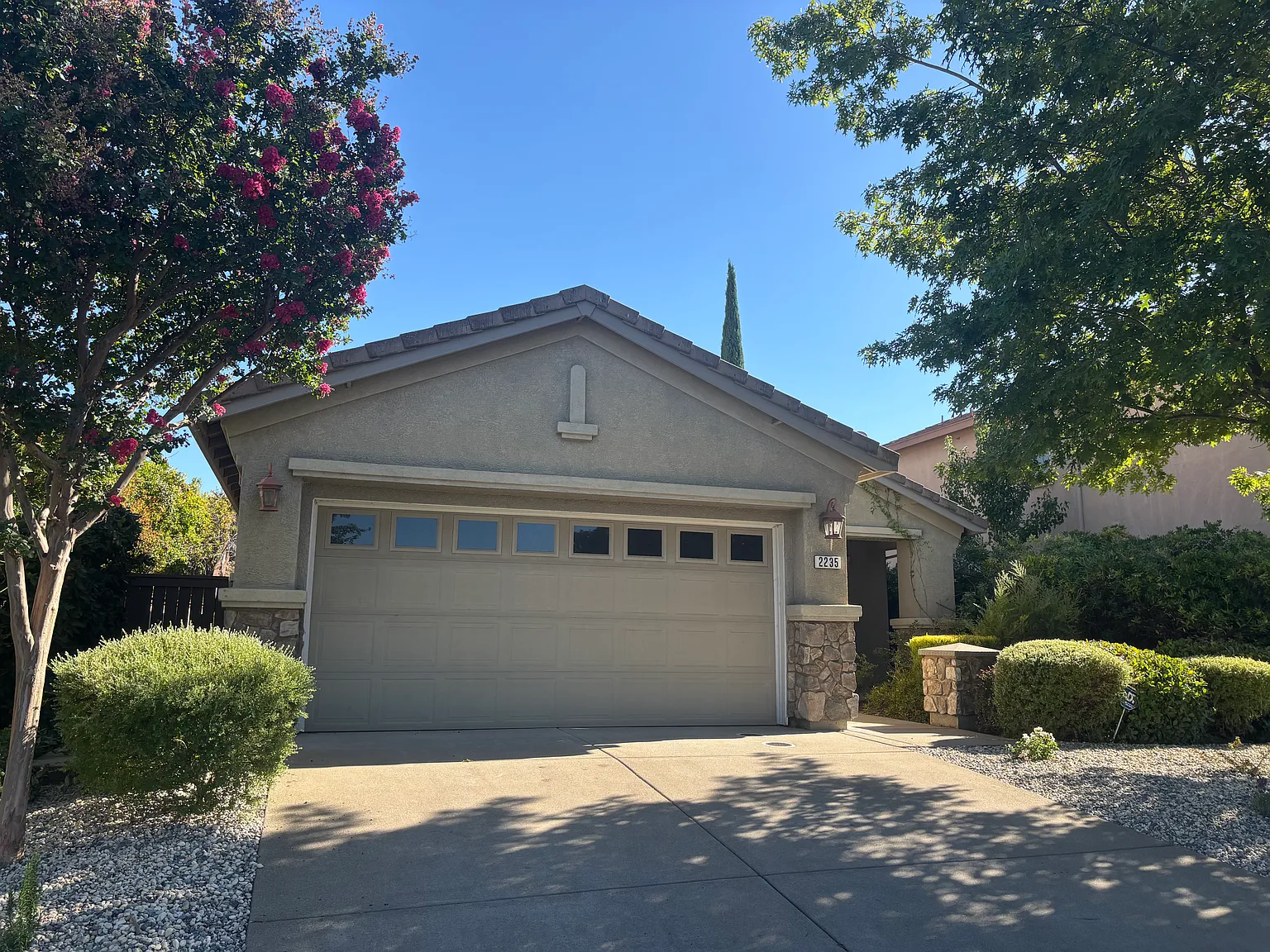 3 bed, 1344 sqft, $2,900 — Photo 1