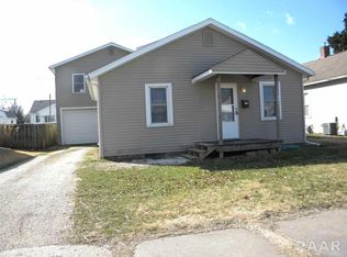 1404 Martha St, Pekin, IL 61554