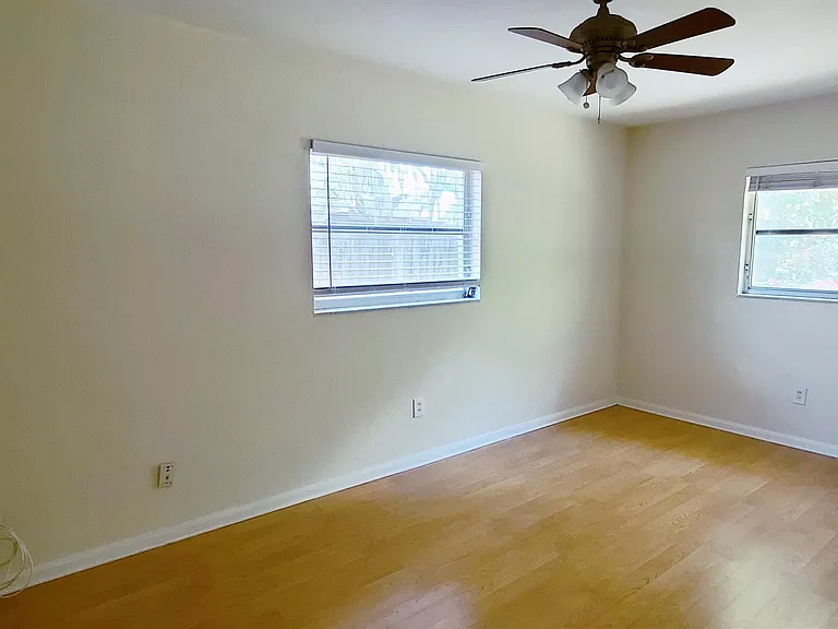 1620 Rainbow Dr — Photo 4