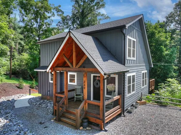 239 Lucille Ave, Ellijay, GA 30540