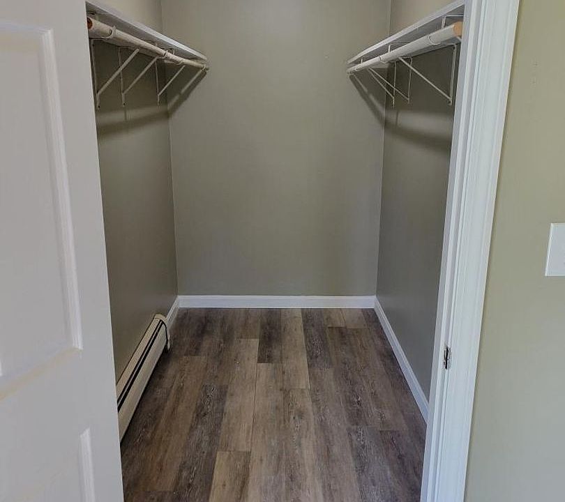 1st image of 189 Gilford Ave #1