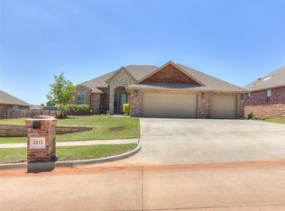 3212 Wood Valley Rd, Norman, OK 73071